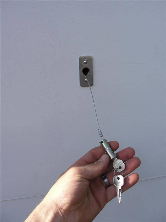 Garage door emergency pulling Cable lock for Automatic garage door