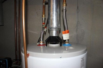 Flexible water heater connectors