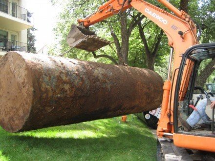 Oil tank being removed3