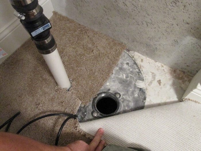Interior - sump cover not airtight