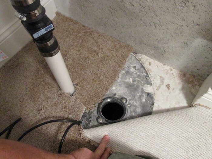 Interior - sump cover not airtight